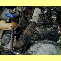 OmegaNeuMotorraumlinks.jpg